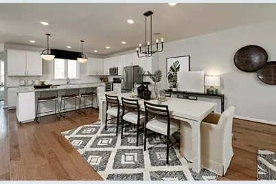 258 Mary Drive #04114, Schaumburg, IL 60193 - Photo 4