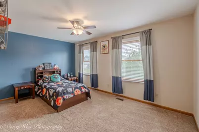 1246 Ivy Street, Dekalb, IL 60115 - Photo 32