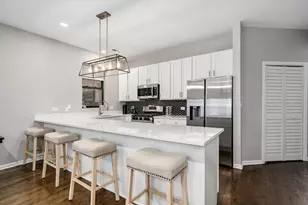 1751 W Division St, Chicago, IL 60622 - Photo 12