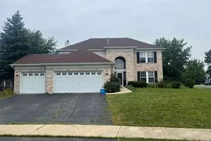 1 Ash Ct, Bolingbrook, IL 60490 - Photo 1