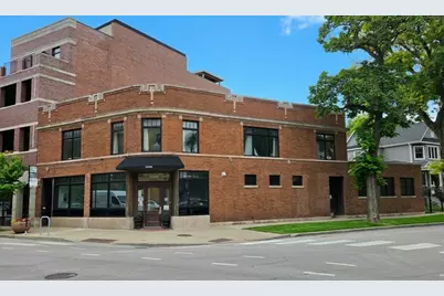 3832 N Lincoln Avenue, Chicago, IL 60613 - Photo 1