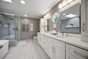 330 Sutcliffe Cir, Vernon Hills, IL 60061 - Photo 12