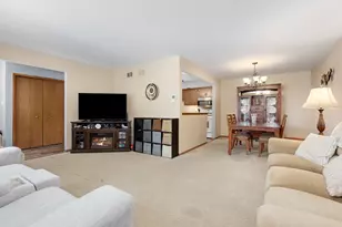7324 W 152nd St, Orland Park, IL 60462 - Photo 4