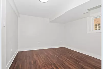 5529 W Cornelia Avenue, Chicago, IL 60641 - Photo 30
