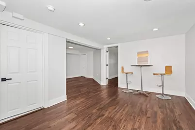 5529 W Cornelia Avenue, Chicago, IL 60641 - Photo 24