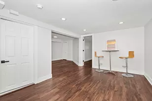 5529 W Cornelia Ave, Chicago, IL 60641 - Photo 24