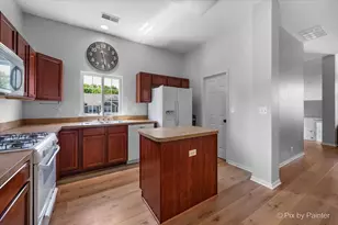 2449 Wilton Ln, Aurora, IL 60502 - Photo 6