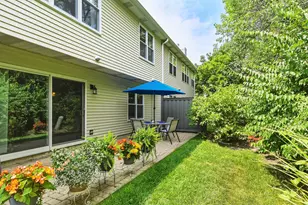 2320 Chasewood Dr, Downers Grove, IL 60515 - Photo 24
