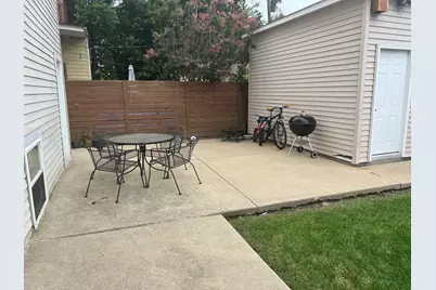 4822 W Berteau #G, Chicago, IL 60641 - Photo 10