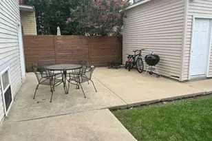 4822 W Berteau, Chicago, IL 60641 - Photo 10