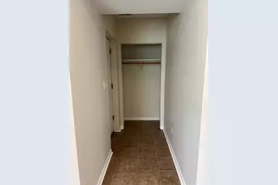 4822 W Berteau #G, Chicago, IL 60641 - Photo 8
