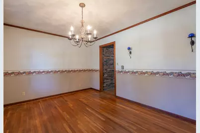 23 Elizabeth Circle, Freeport, IL 61032 - Photo 10
