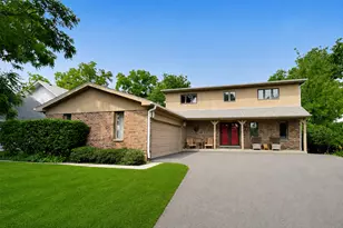 802 Wilmot Rd, Deerfield, IL 60015 - Photo 1