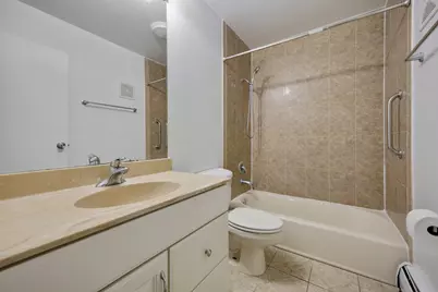 108 Boardwalk Street #2E, Elk Grove Village, IL 60007 - Photo 14