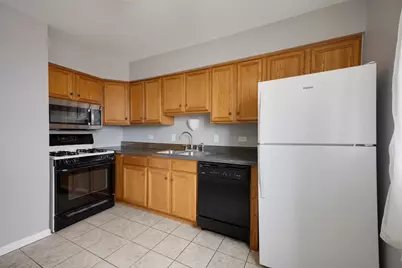 108 Boardwalk Street #2E, Elk Grove Village, IL 60007 - Photo 8