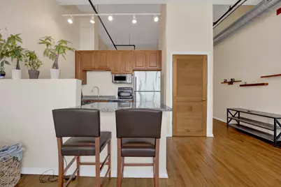 1645 W Ogden Avenue #718, Chicago, IL 60612 - Photo 8