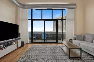 1645 W Ogden Ave, Chicago, IL 60612 - Photo 4