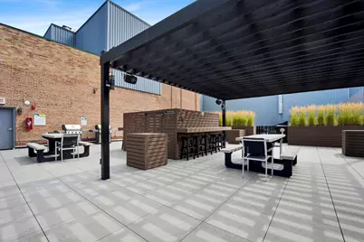 1645 W Ogden Avenue #718, Chicago, IL 60612 - Photo 18