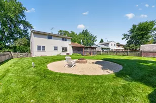 975 W Pine Ave, Roselle, IL 60172 - Photo 50