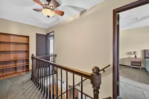 975 W Pine Ave, Roselle, IL 60172 - Photo 28