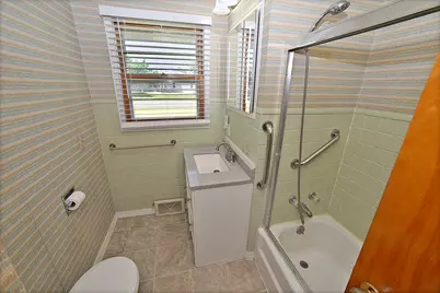 1104 N 29th Road, Utica, IL 61373 - Photo 10