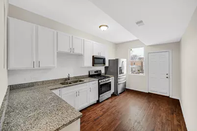 6520 S Ellis Avenue, Chicago, IL 60637 - Photo 2