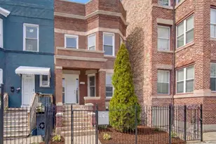 6520 S Ellis Ave, Chicago, IL 60637 - Photo 1