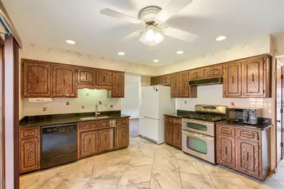10300 S Central Park Avenue, Chicago, IL 60655 - Photo 12