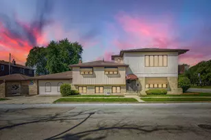 10300 S Central Park Ave, Chicago, IL 60655 - Photo 2