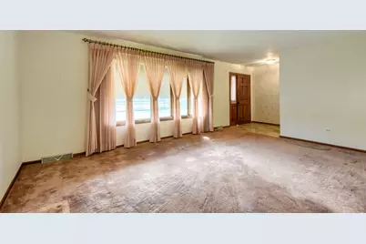 10300 S Central Park Avenue, Chicago, IL 60655 - Photo 6