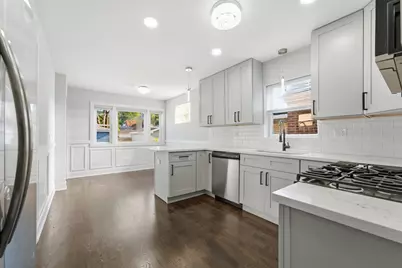 657 E 100th Place, Chicago, IL 60628 - Photo 8