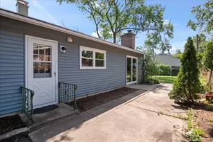 500 Cherry Cir, Glenview, IL 60025 - Photo 14
