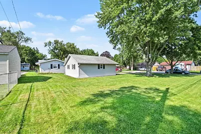 510 Best Avenue, Dekalb, IL 60115 - Photo 14