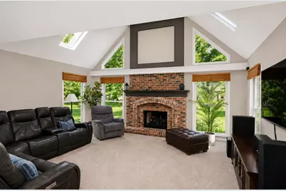 2198 Sutton Drive, South Elgin, IL 60177 - Photo 8