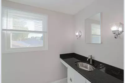 650 Wyngate Lane, Buffalo Grove, IL 60089 - Photo 34