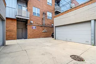 1725 N Western Ave, Chicago, IL 60647 - Photo 16