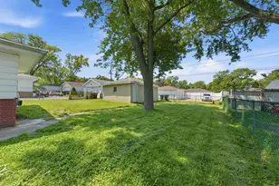 17922 Oakwood Ave, Lansing, IL 60438 - Photo 20