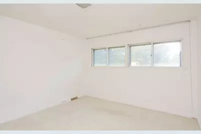 8117 Central Avenue, Morton Grove, IL 60053 - Photo 10