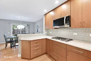 708 Citadel Dr, Westmont, IL 60559 - Photo 12