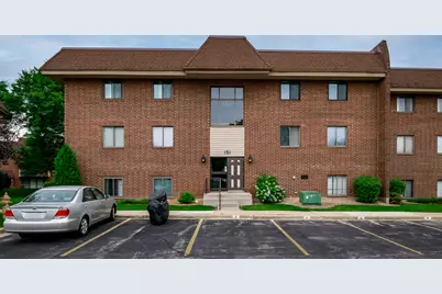 151 E Janata Boulevard #2A, Lombard, IL 60148 - Photo 2