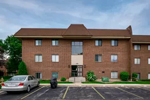 151 E Janata Blvd, Lombard, IL 60148 - Photo 2