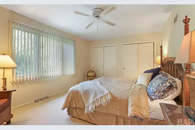 1426 Woodhill Drive, Northbrook, IL 60062 - Photo 22