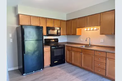 724 Oakton Road, Montgomery, IL 60538 - Photo 2