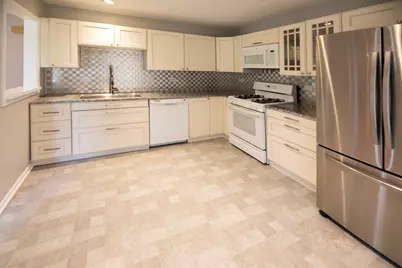329 Redwing Drive #329, Deerfield, IL 60015 - Photo 8