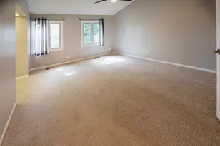 329 Redwing Dr, Deerfield, IL 60015 - Photo 12
