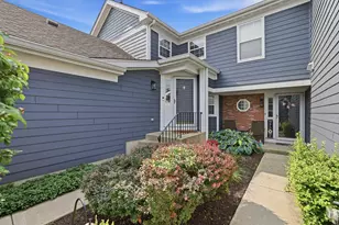 97 Shorewood Dr, Glendale Heights, IL 60139 - Photo 2