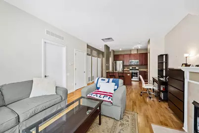 550 W Fulton Street #307, Chicago, IL 60661 - Photo 4