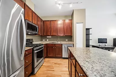 550 W Fulton Street #307, Chicago, IL 60661 - Photo 8