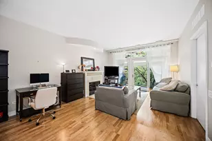 550 W Fulton St, Chicago, IL 60661 - Photo 2