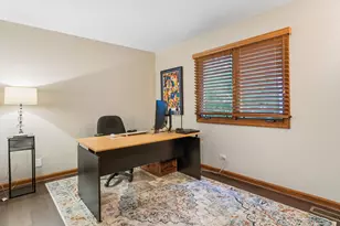 1361 Sussex Rd, Naperville, IL 60540 - Photo 12